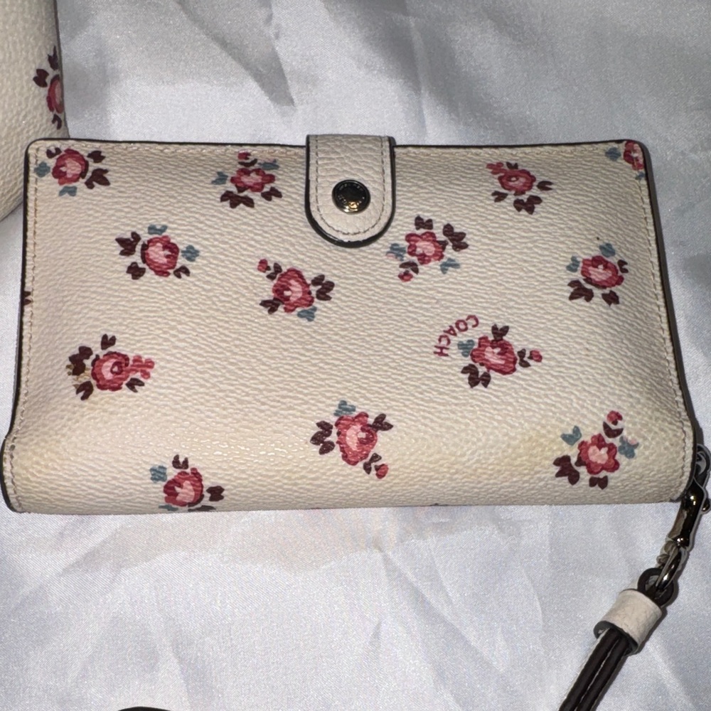 Coach 3 Pc Set EUC Cream Tote with Pink Floral Design - Picture 3 of 9